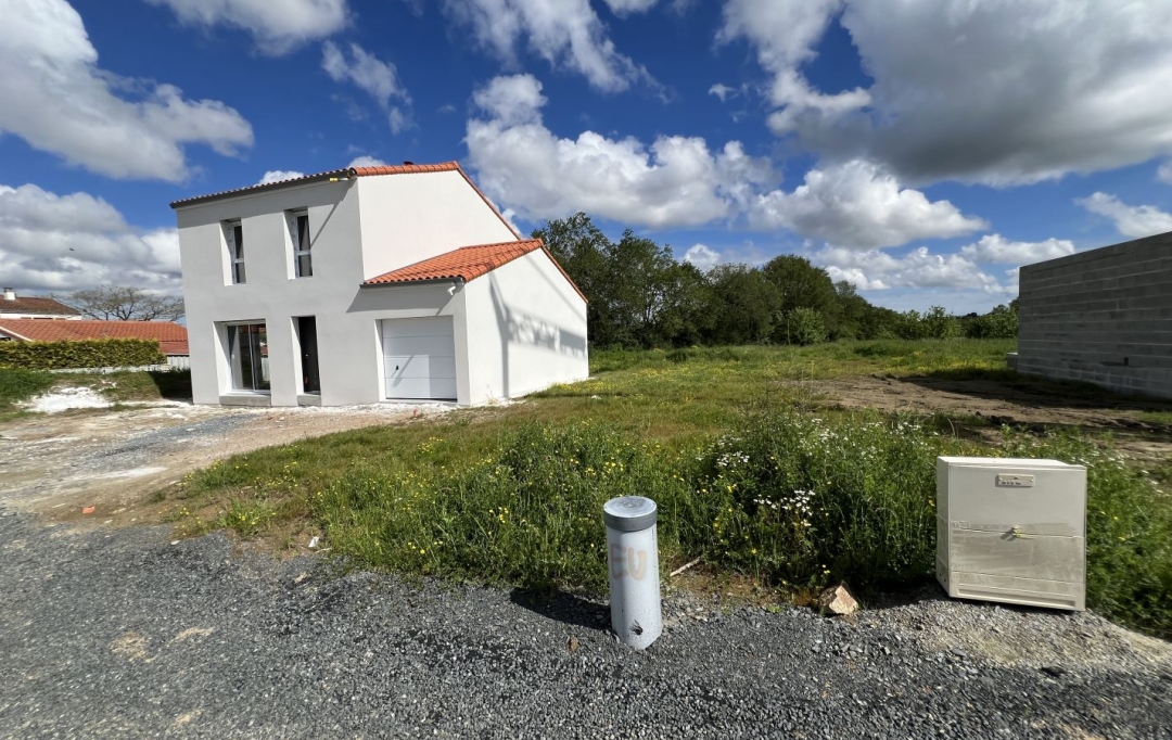 GLOBALES SOLUTIONS IMMOBILIERES : Ground | VERTOU (44120) | 309 m2 | 120 000 € 